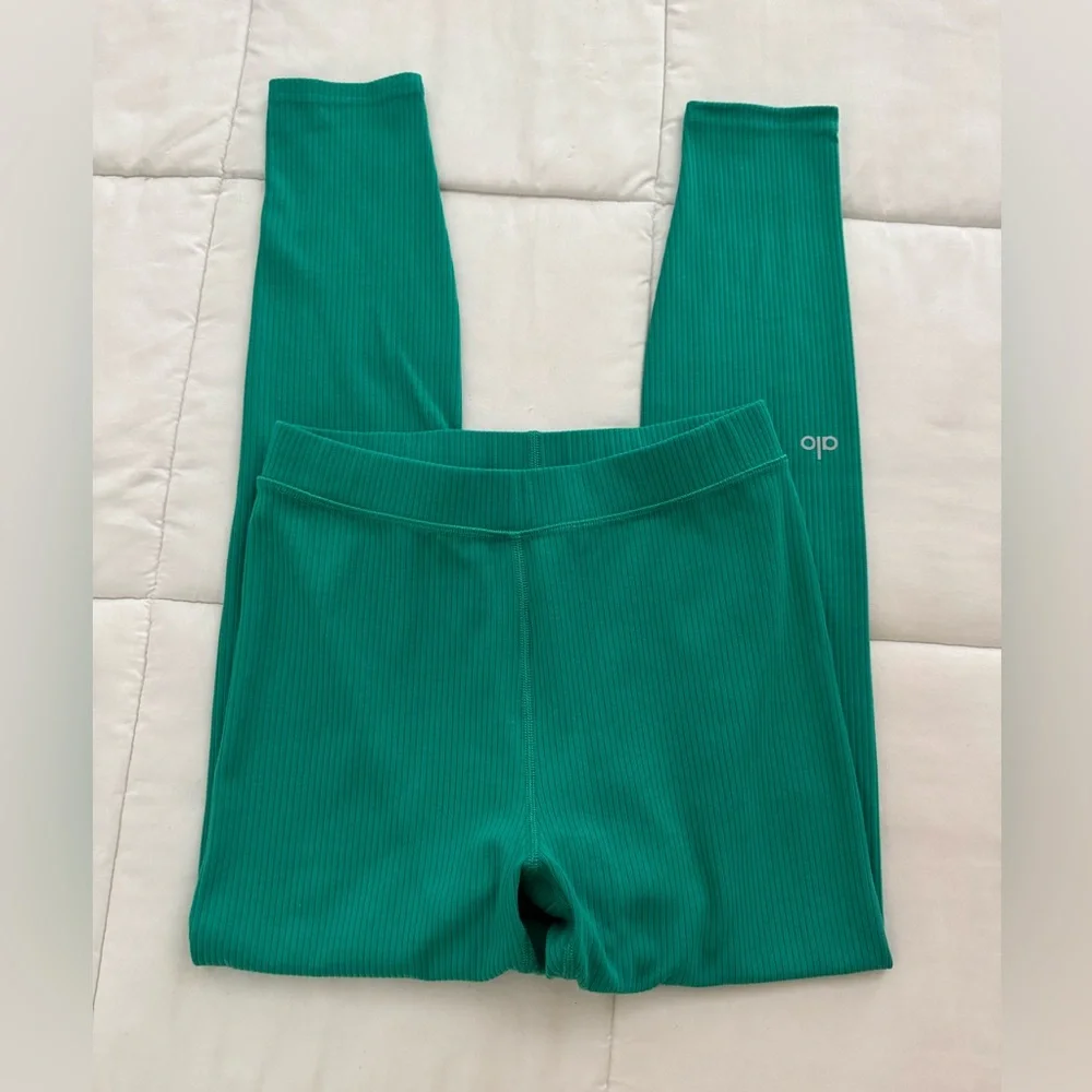 ALO YOGA Ribbed High-Waist 7/8 Blissful Legging - Emerald Green teal turquoise